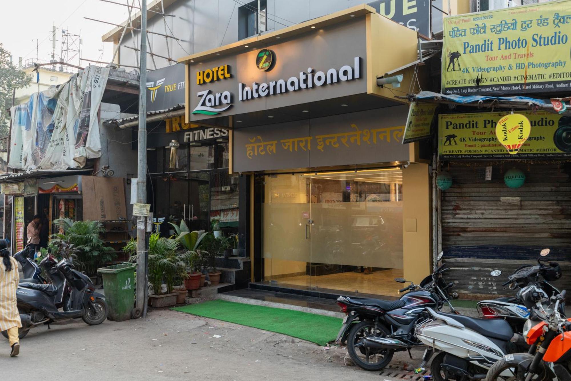 Hotel Zara International Mumbai Exteriör bild